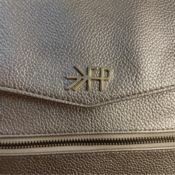 Freshly Picked Diaper Bag and Backpack - Picture 2 of 8